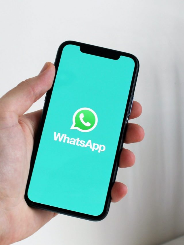 WhatsApp down! Users facing problems in sending, receiving messages